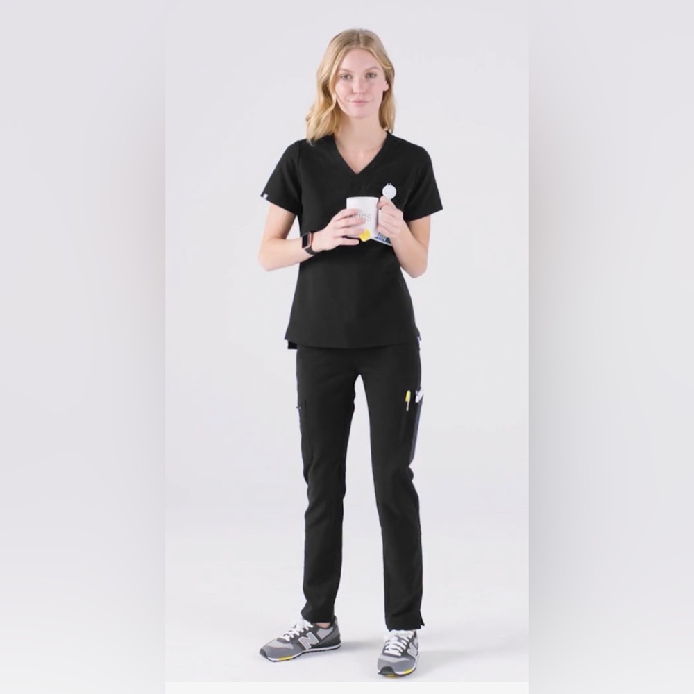 Figs black scrub set, size small